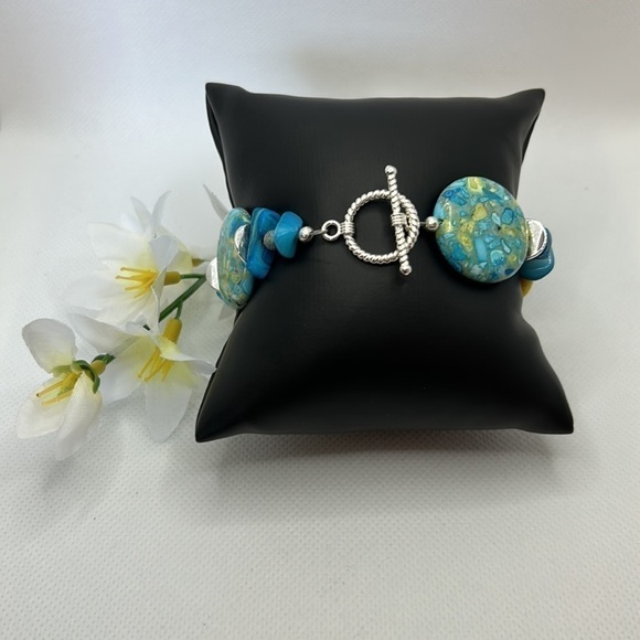 Handmade Yellow & Turquoise Bracelet - Picture 5 of 5
